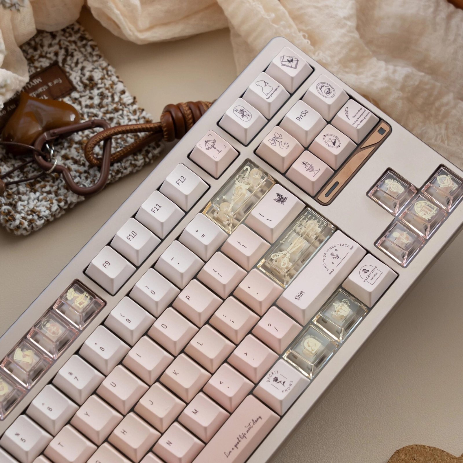 Cute Pastel Pink White Gradient Keycaps Set for Mechanical Keyboard, Kawaii Keycaps, Cherry Profile, PBT Dye-Sub, for Mx(+)Switches, 166pcs